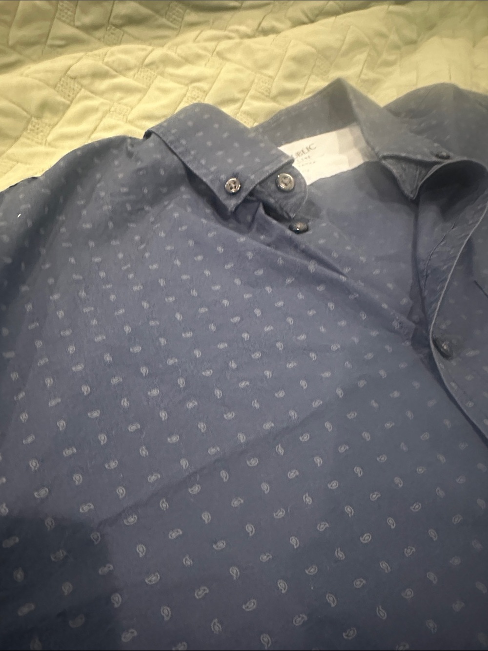 Banana RepublicMen's Blue Button-Up Shirt with Subtle Paisley Print XL SLIM